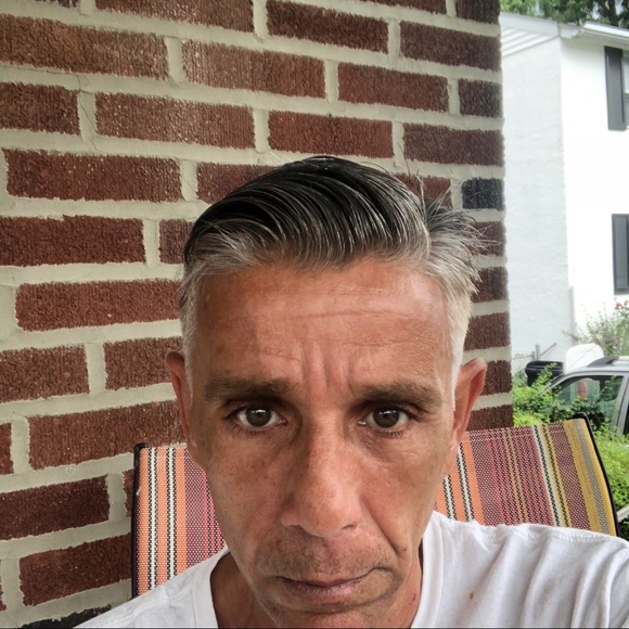 Meet your Posher, Francis - Picture 2 of 2